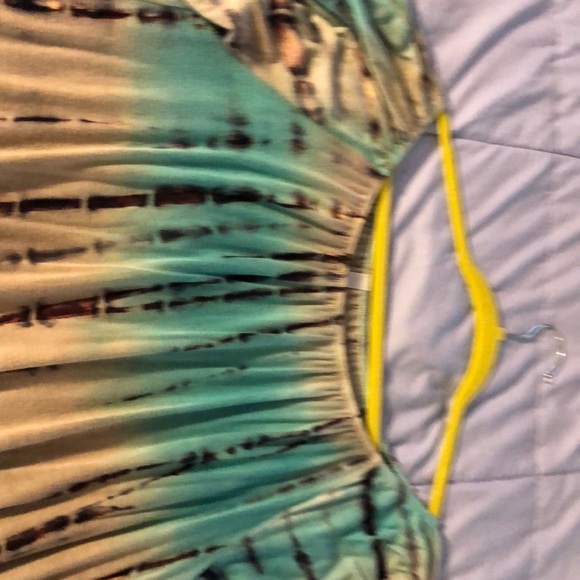 Dress - Picture 2 of 3